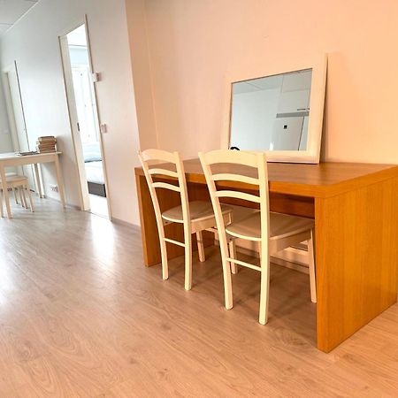 Easy Stay Rooms & Apartments Near Airport Вантаа Экстерьер фото
